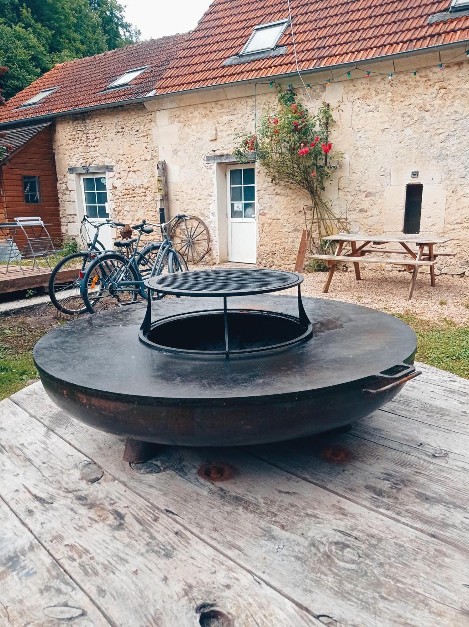 Chez Tombivouac Villa Pierrefonds Eksteriør billede