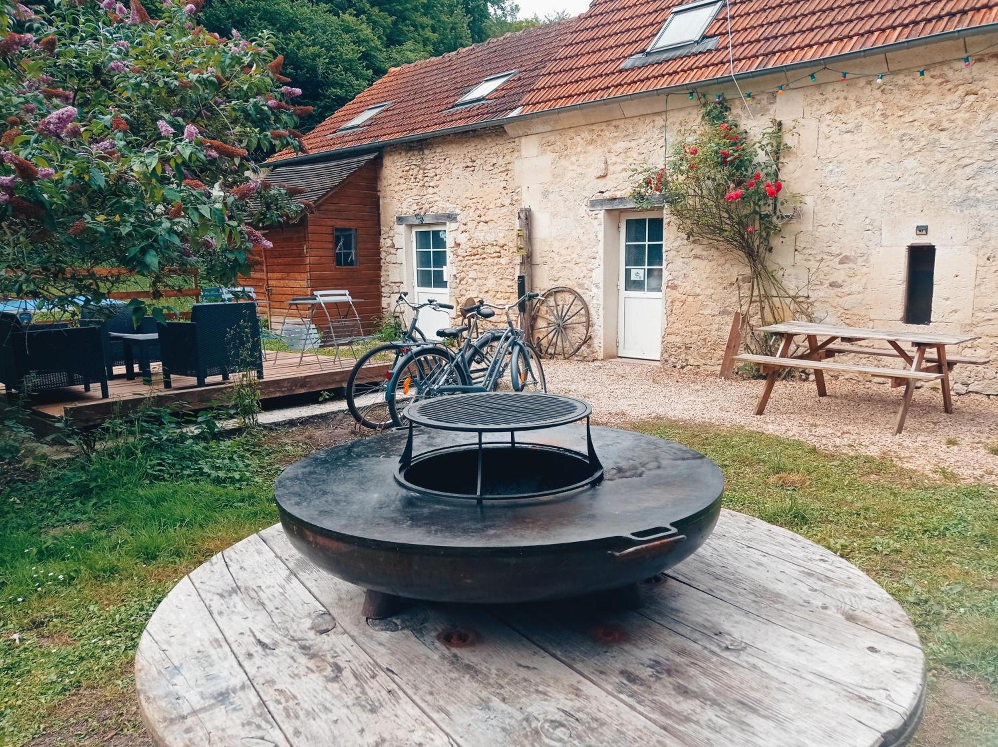 Chez Tombivouac Villa Pierrefonds Eksteriør billede